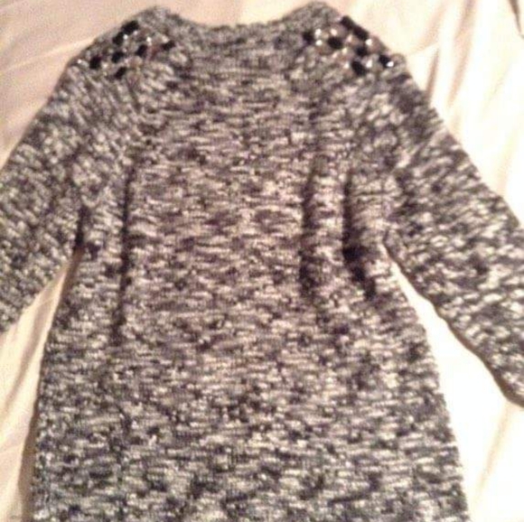 Sweater - Picture 4 of 5